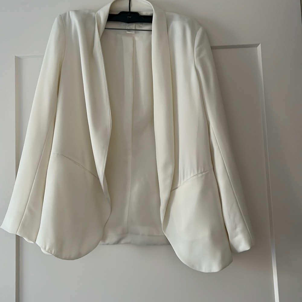 NWOT H&M White blazer